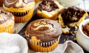 Leckere Marmor Muffins, perfekt für ein schnelles Marmor Muffins Rezept. Saftig und schokoladig.