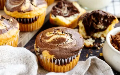 Leckere Marmor Muffins, perfekt für ein schnelles Marmor Muffins Rezept. Saftig und schokoladig.